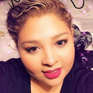 Meet your Posher, Rebeca